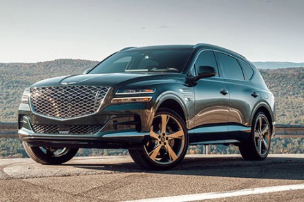 Midsize Luxury SUV: 2021 Genesis GV80